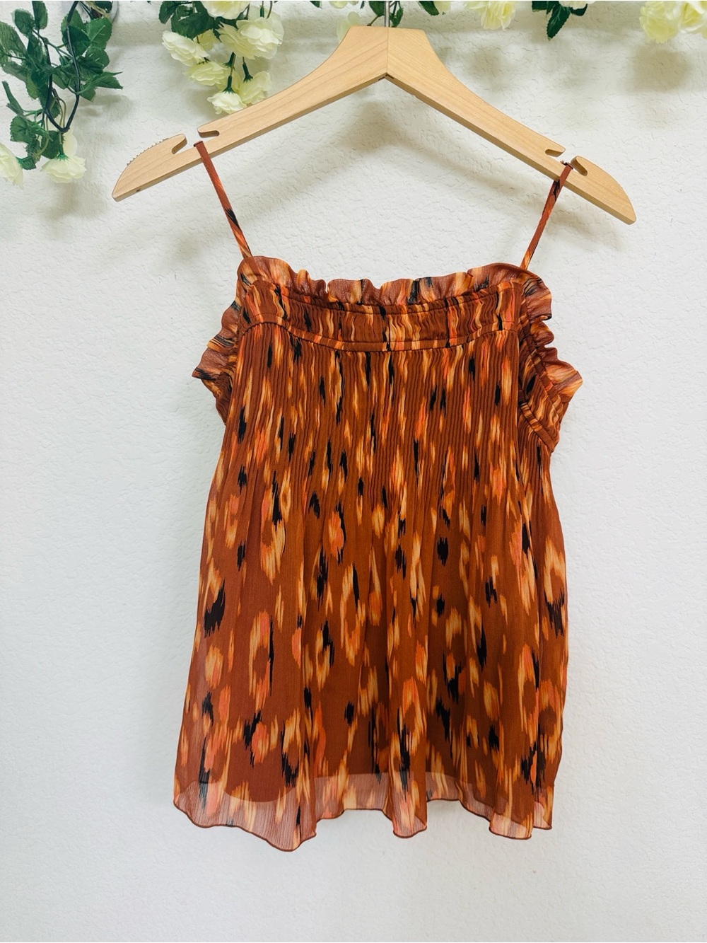 Nine West • Rust Brown Abstract Print Ruffle Cami Tank Top Medium